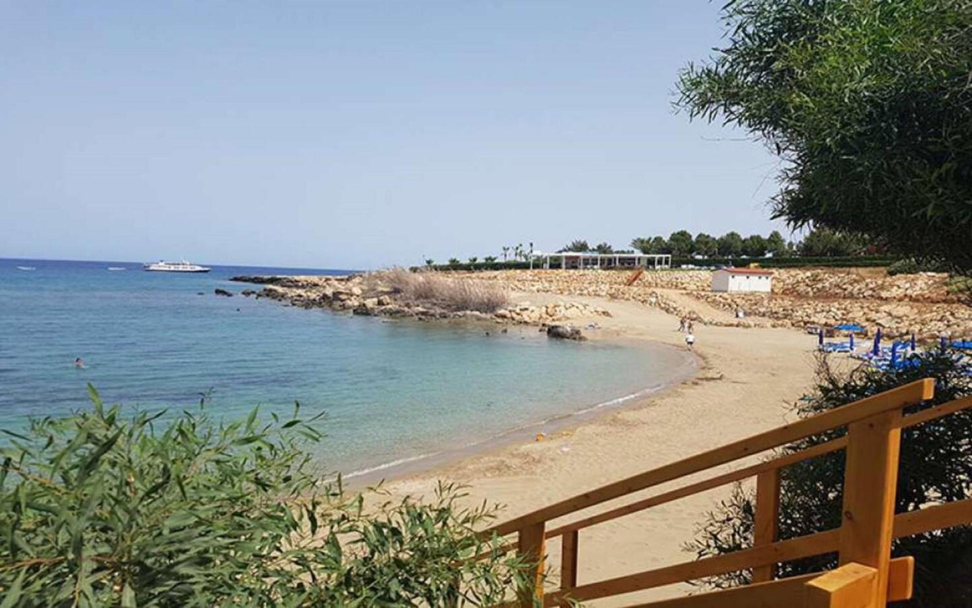 Villa Queen Isabella Protaras Eksteriør bilde